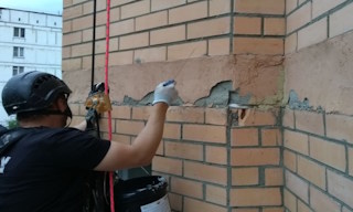 Обследование фасада здания в Кузнецке в октябре